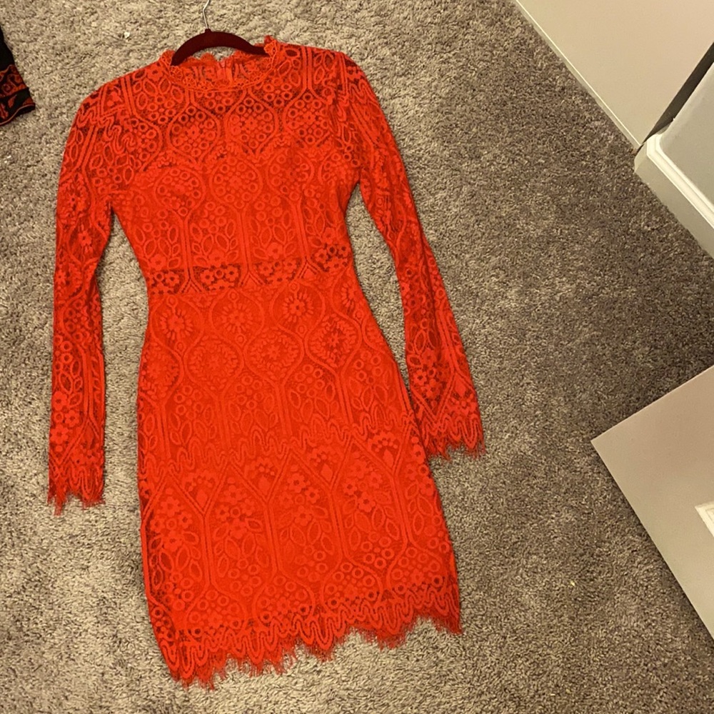 Dress size s brand lulus red color